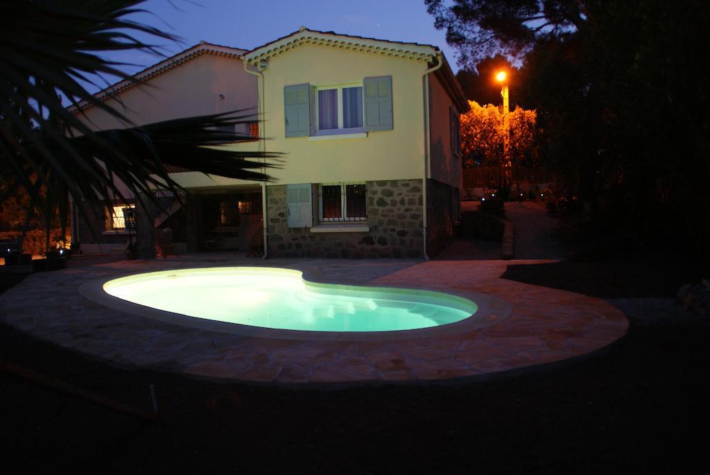 Appartement Dans Villa St Raphael Saint-Raphaël Zimmer foto